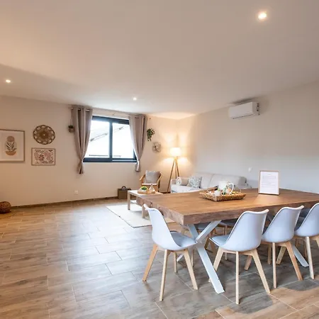 Le Clos Saint-martin - Avec Jacuzzi Hébergement de vacances *