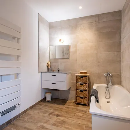 Le Clos Saint-martin - Avec Jacuzzi Hébergement de vacances *