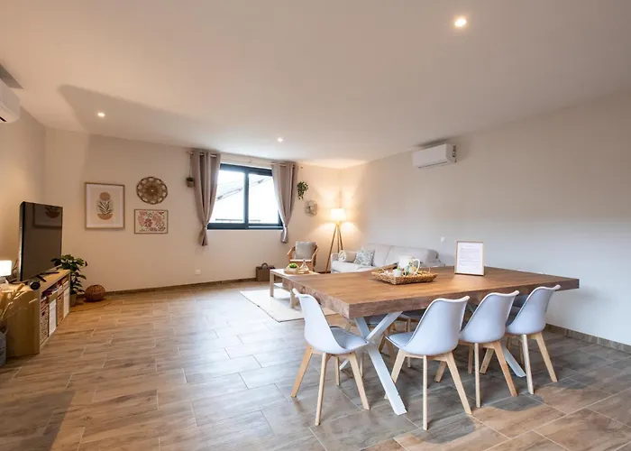 Le Clos Saint-martin - Avec Jacuzzi Holiday home *